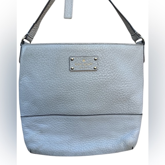 Kate Spade grey/silver pebble leather crossbody with adjustable strap - Picture 3 of 16